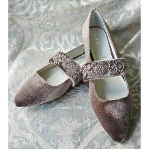 Bettye Muller Embroidered Strap Pointed Toe Velvet Shoes Womens US 6.5 NEW